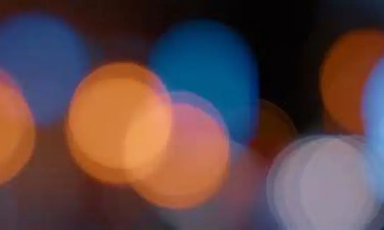 Pencahayaan sinematik untuk mendukung efek bokeh