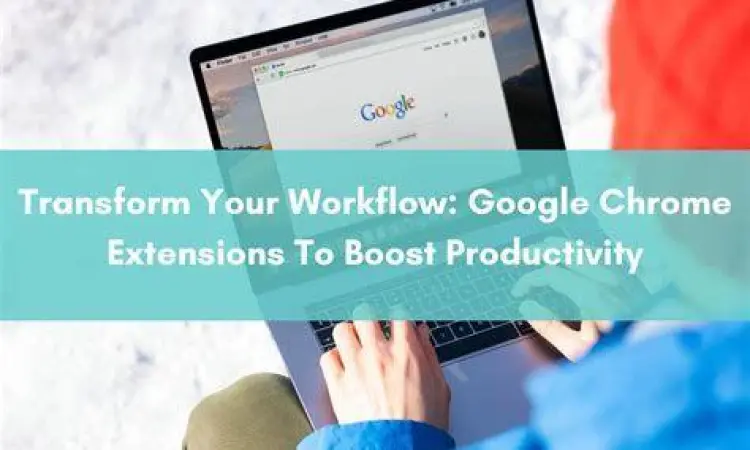 Seseorang bekerja produktif menggunakan laptop dengan browser chrome