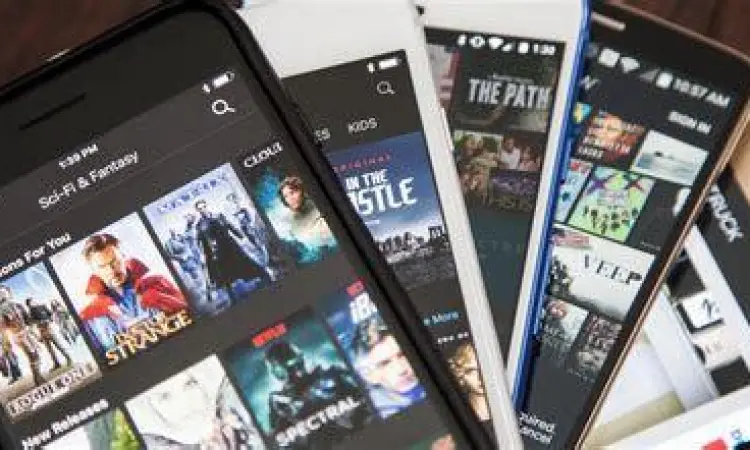 Menonton film di smartphone dengan kualitas HD