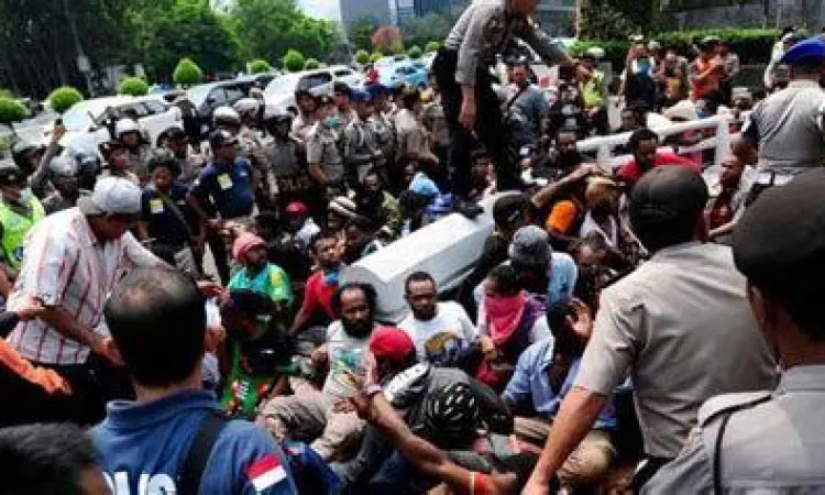 Diskusi penyelesaian konflik mahasiswa