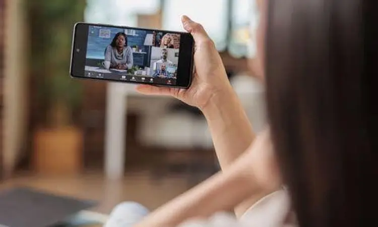 Inovasi Video Call Teknologi aplikasi VCS pada perangkat mobile