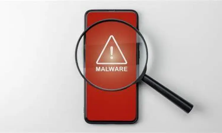 Infografis serangan malware pada ponsel pintar