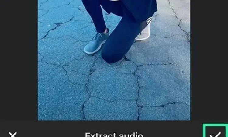 Proses editing audio di timeline Inshot