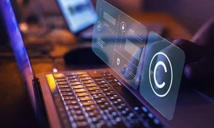 etika mengunduh konten media sosial