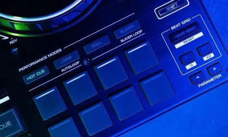 Teknologi Stems Modern Fitur stem separation pada software dj