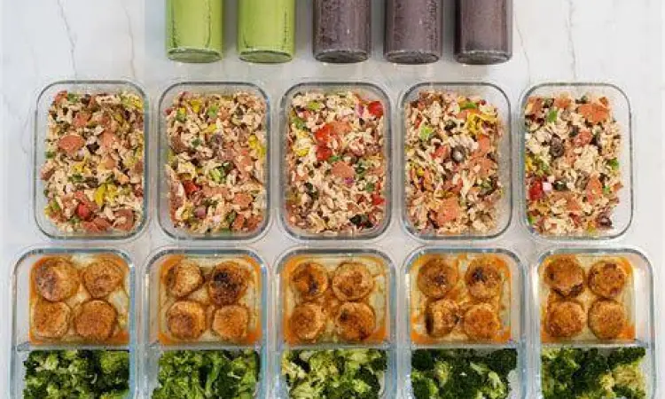 Persiapan makanan sehat dengan aplikasi pelacak