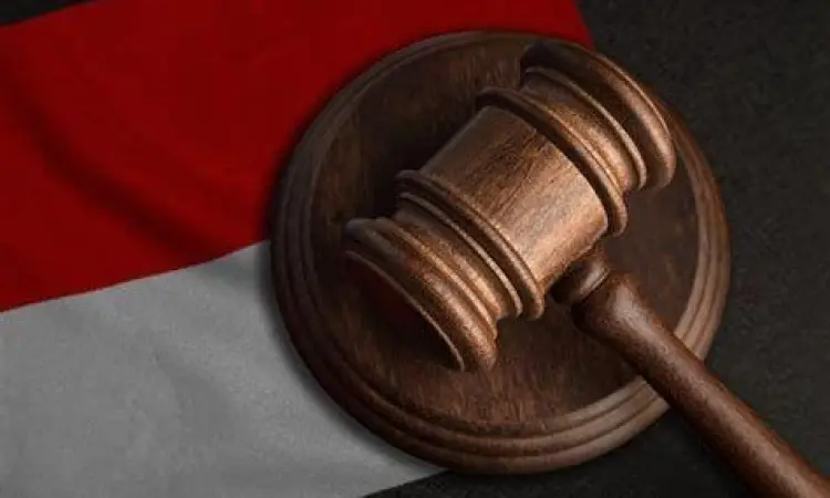 Hukum Digital Indonesia Ilustrasi hukum dan keadilan terkait UU ITE di Indonesia