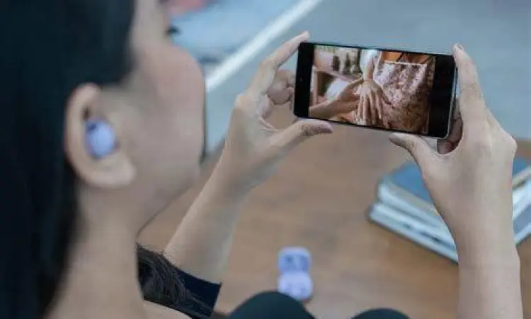 Streaming Movie on Smartphone Pengalaman menonton film di smartphone dengan nyaman