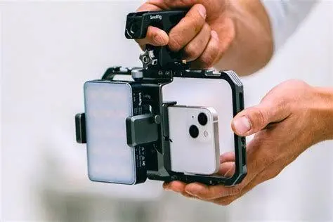 Sinematografi Mobile Profesional Setup sinematografi menggunakan smartphone dan gimbal