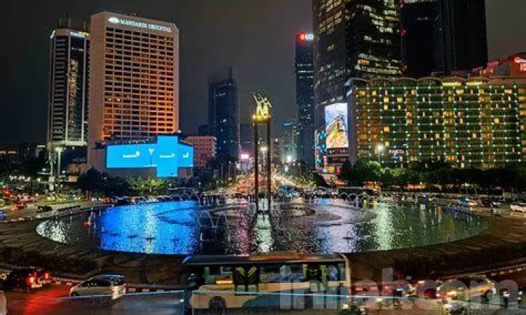 Membaca manga di smartphone dengan nyaman