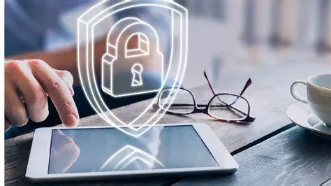 Sistem Keamanan BRImo Ilustrasi keamanan enkripsi data pada aplikasi perbankan digital