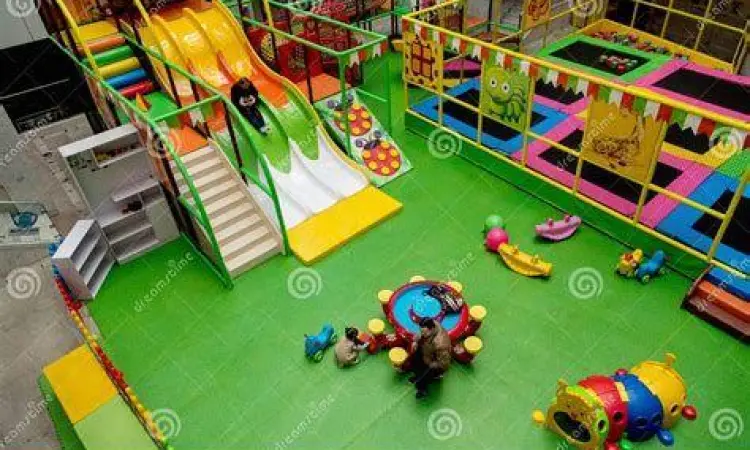 Fasilitas Hiburan Keluarga Arena bermain anak di Happy Mall